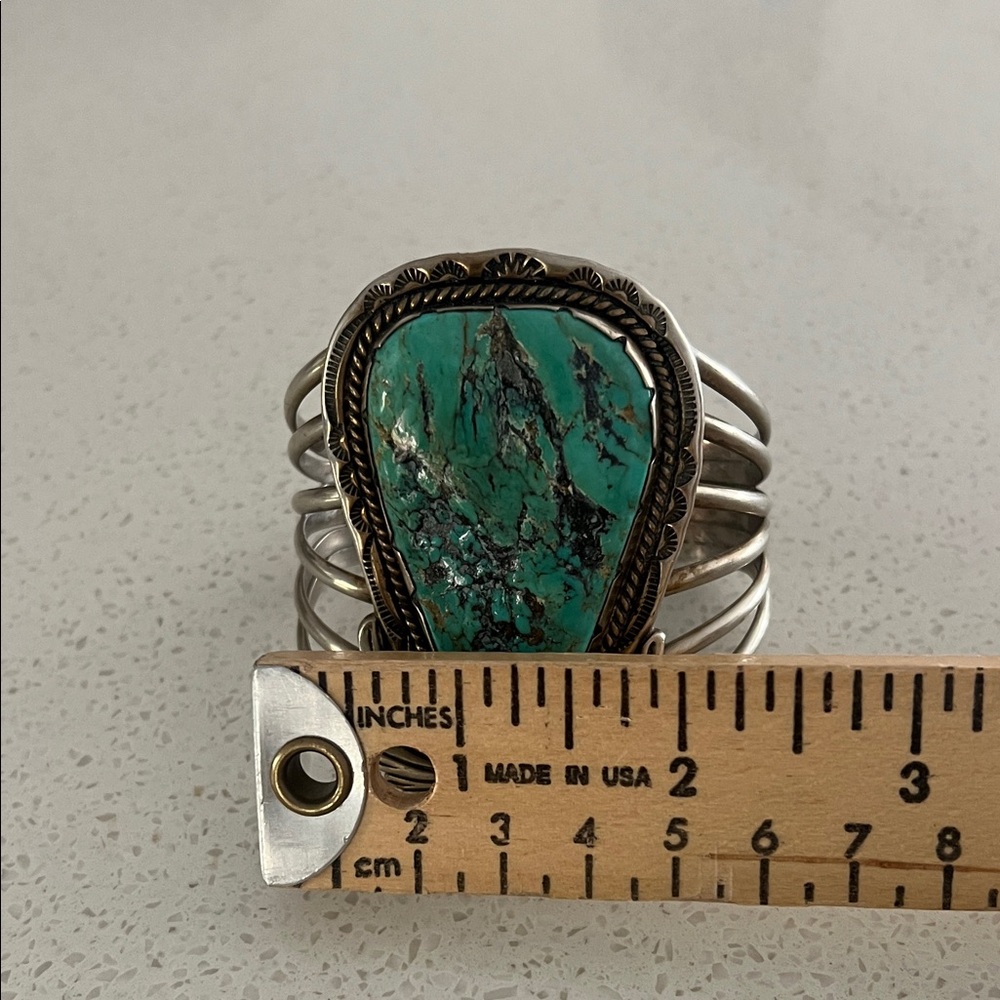 NAVAJO KINGMAN TURQUOISE Sterling Silver Cuff - Picture 3 of 7